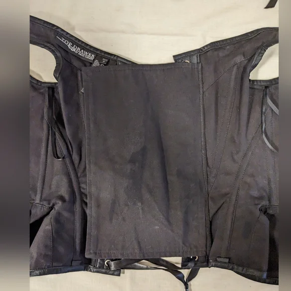 Top Drawer by Daisy Corsets-Black & White Striped Steel Bond Corset Size Medium - Picture 10 of 17